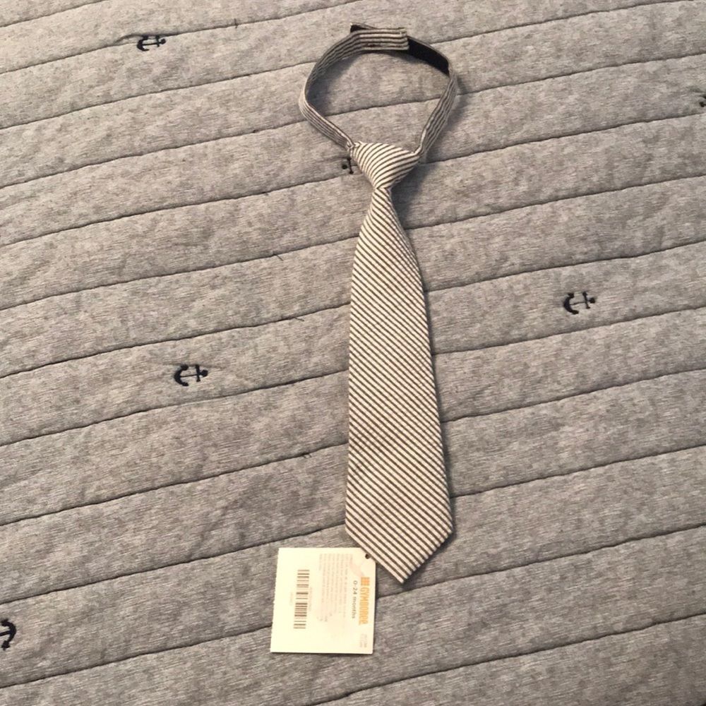 Gymboree seersucker tie